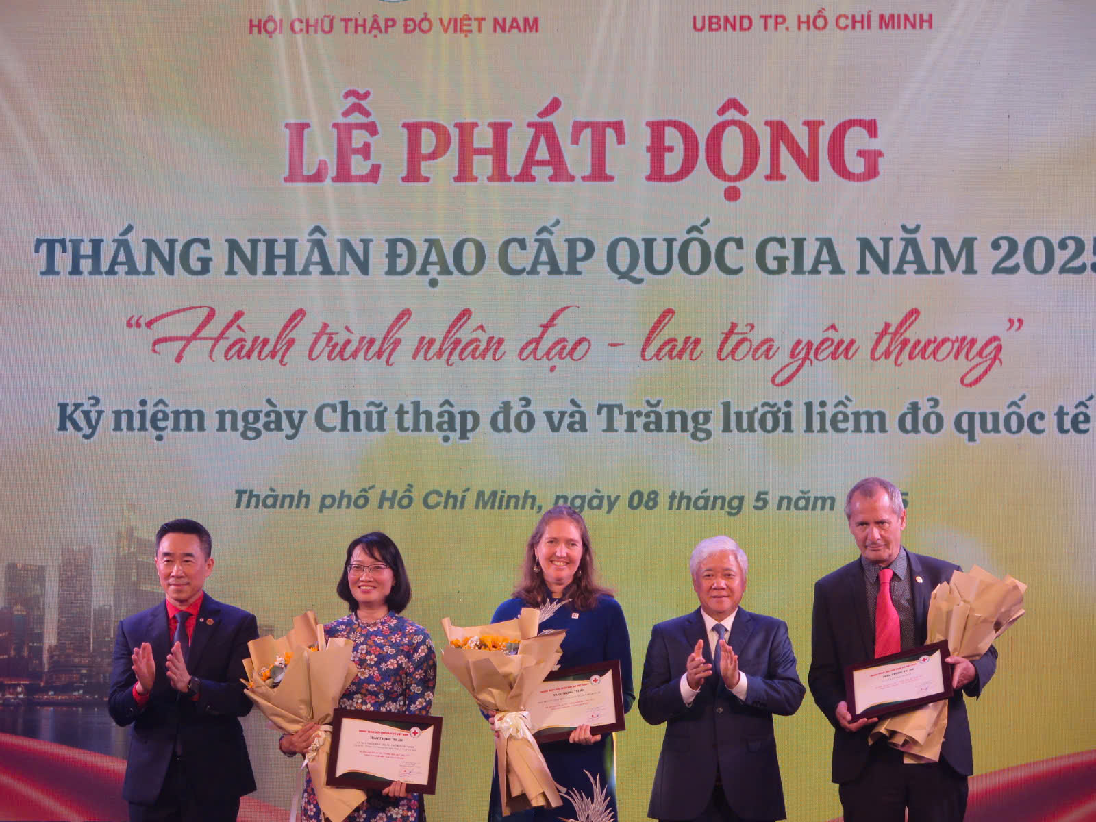 Khởi động Tháng Nhân đạo năm 2025: “Hành trình nhân đạo - Lan tỏa yêu thương”