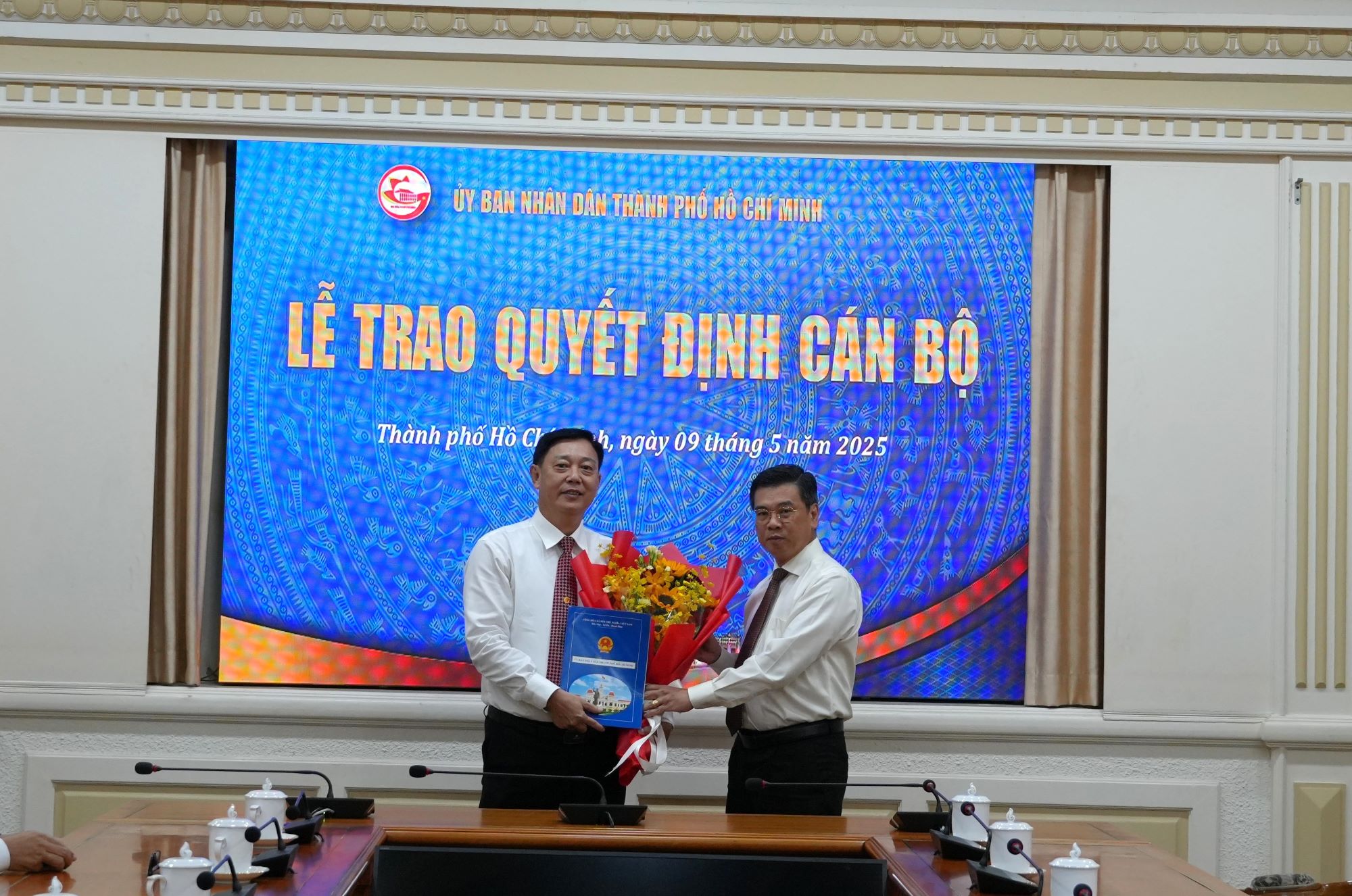 Tin tức