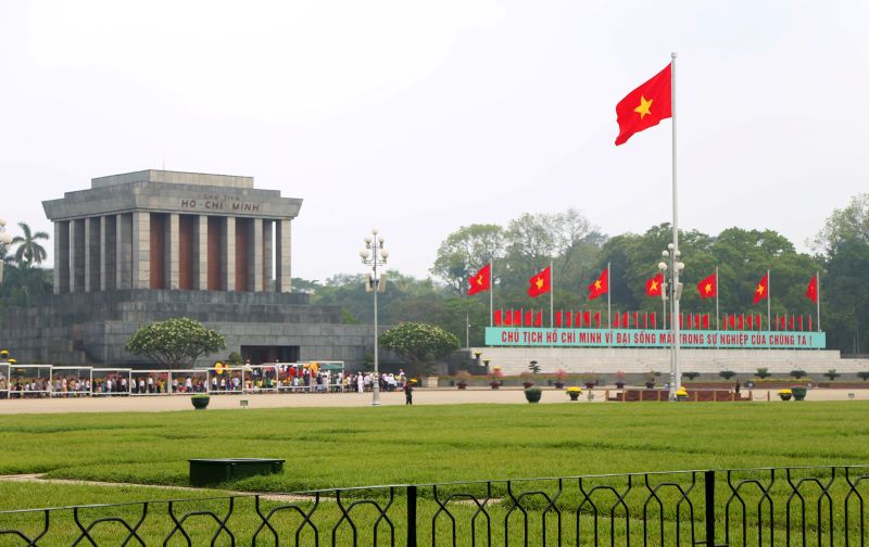 Tổ chức Chương trình Về nguồn thăm Lăng Bác tại TP.Hà Nội cho người có công tiêu biểu