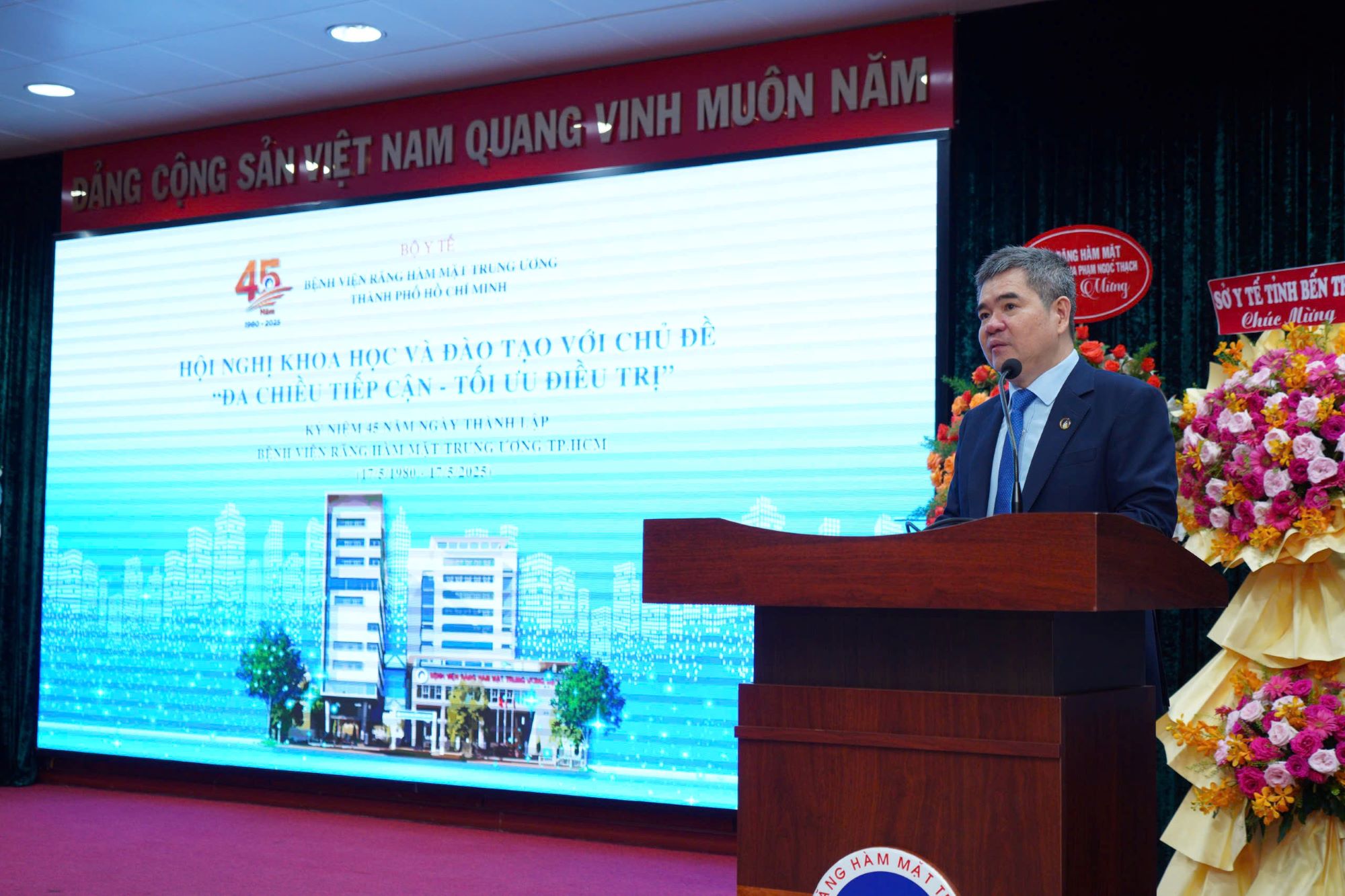 Tin tức
