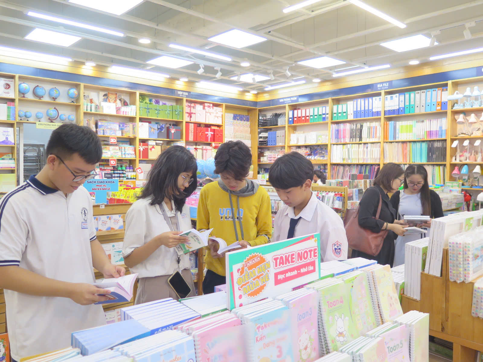 Tin tức