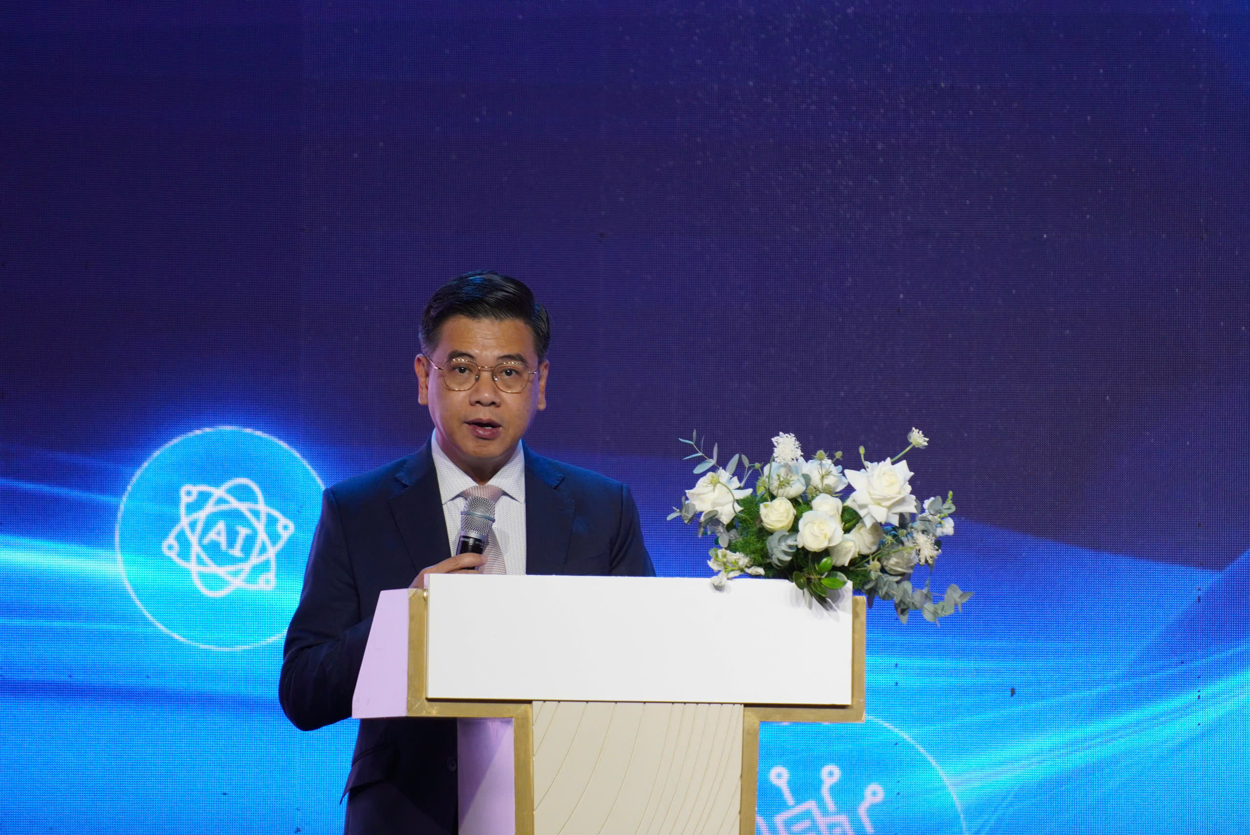 Tin tức